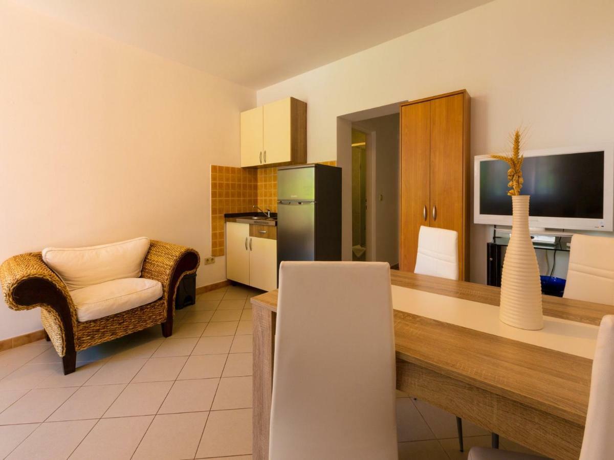 Apartments Alin Dramalj Exterior photo